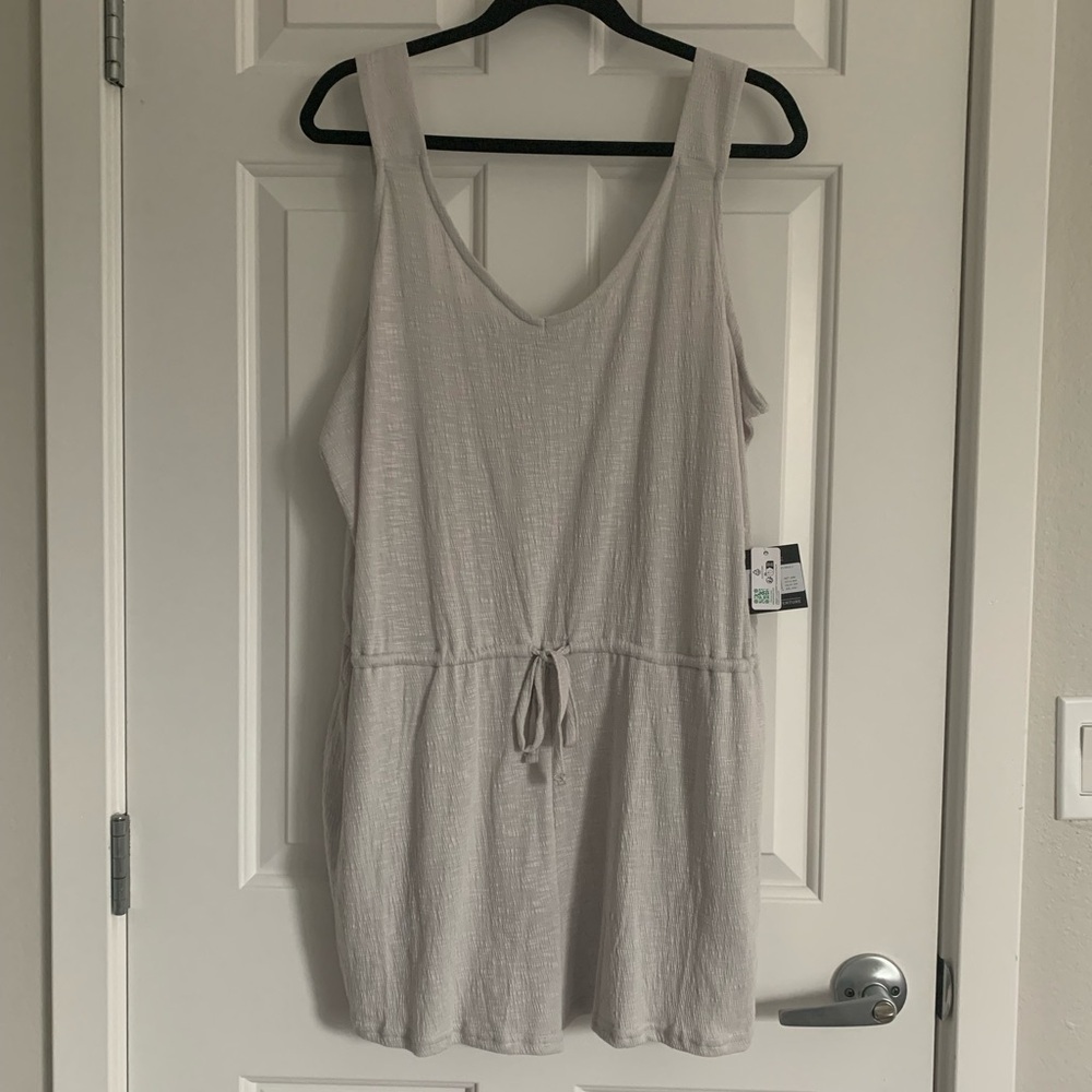 Eddie Bauer Lifestyle Knit Romper - Size L - Chalk Gray - NWT